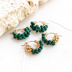 即納/送料無料14kgf Malachite gold bi-color wraped pierced earrings 1枚目の画像