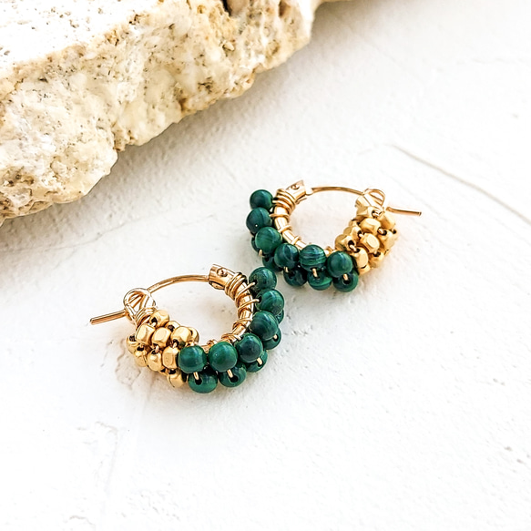 即納/送料無料14kgf Malachite gold bi-color wraped pierced earrings 3枚目の画像