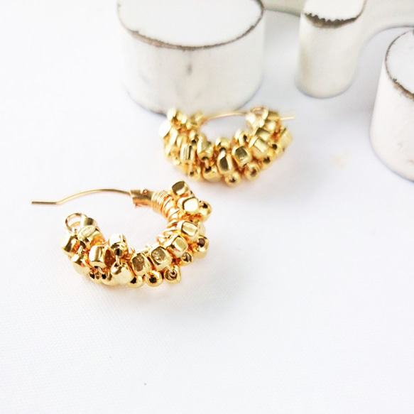 14kgf gold square metal wrapped hoop pierced earrings 5枚目の画像