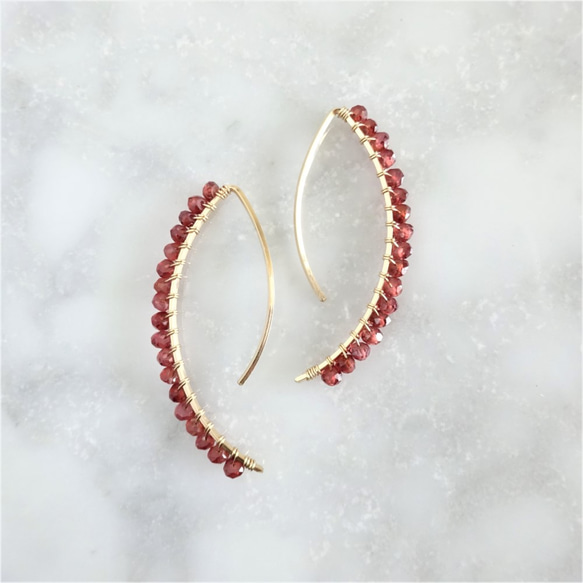 14kgf*宝石質Garnet wrapped marquis pierced earring 第3張的照片