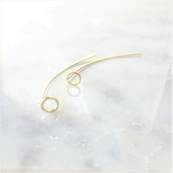 送料無料14kgf*CIRCLE arrow pierced earring 1枚目の画像