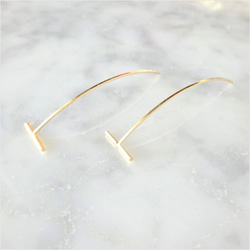 送料無料14kgf*BAR arrow pierced earring 1枚目の画像