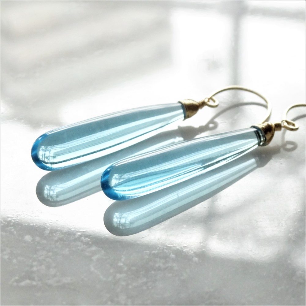 送料無料14kgf Quartz drop pierced earring RIGHT BLU