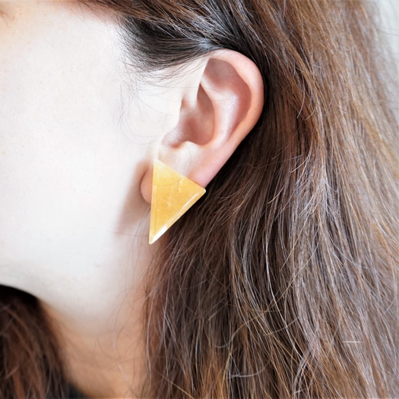 14kgf*Yellow Aventurine Triangle pierced earring / earring 3枚目の画像