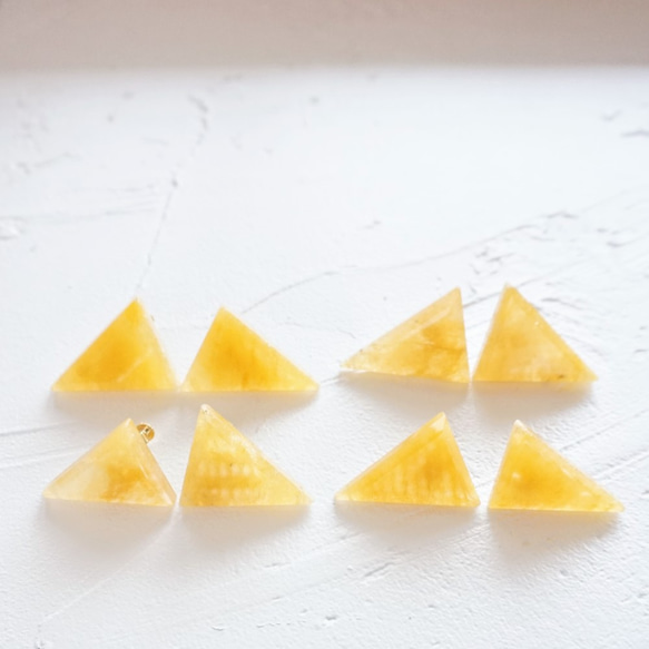 14kgf*Yellow Aventurine Triangle pierced earring / earring 6枚目の画像