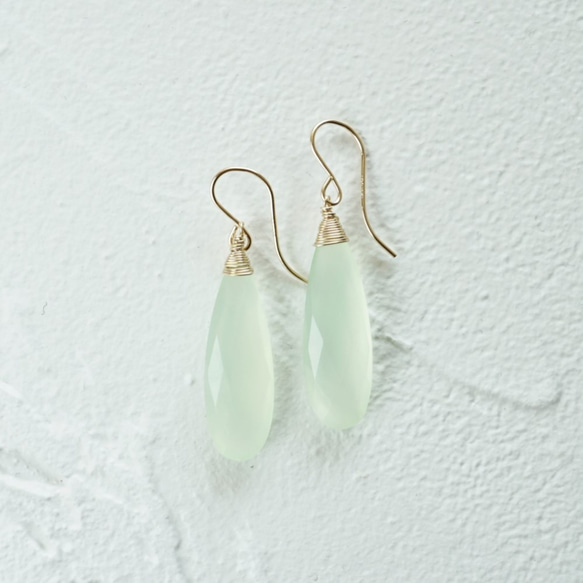 免運費14kgf*Light Green Chalcedony pierced earring / 可変耳夾 第2張的照片