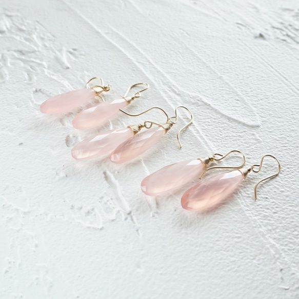 送料無料14kgf*Light Pink Chalcedony pierced earrings / earrings 1枚目の画像