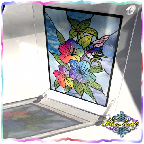 ツツジの虹色ステンドグラス風壁掛けアクセサリー 写真・グラフィック