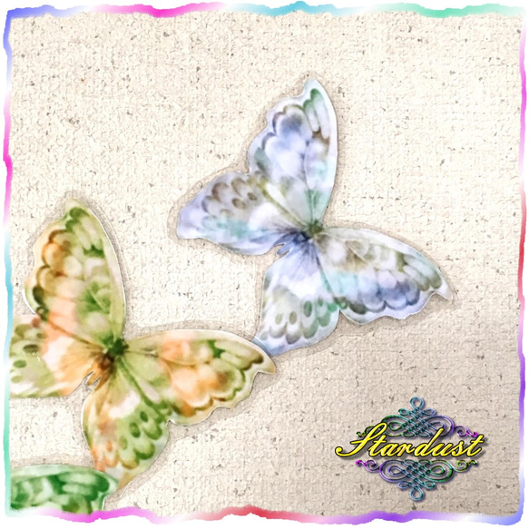 パステルカラーの蝶のウォールステッカー(12枚セット) 2枚目の画像