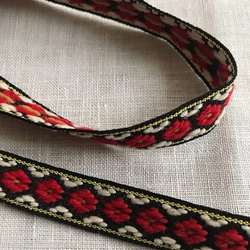 ラトビア産刺繍リボン お花刺繍 1枚目の画像