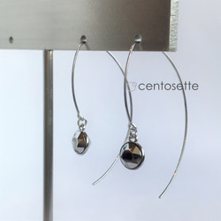 [再次上架] 別緻的銀色鉤形耳環，帶淺鉻施華洛世奇水晶 / 金屬配件可更換為外科不銹鋼 第4張的照片