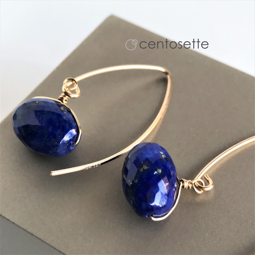 【再販】輝くオーバルラピスラズリのフックピアス/サージカルステンレス金具変更可