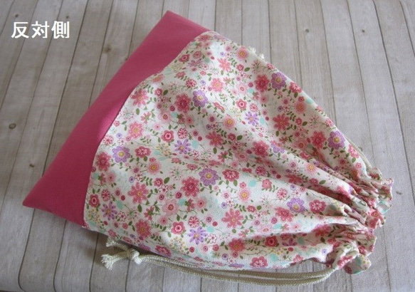 【受注製作】巾着サイズお選びください。花柄と無地濃いピンクの巾着袋　裏地付き　ピンク　入園入学 2枚目の画像
