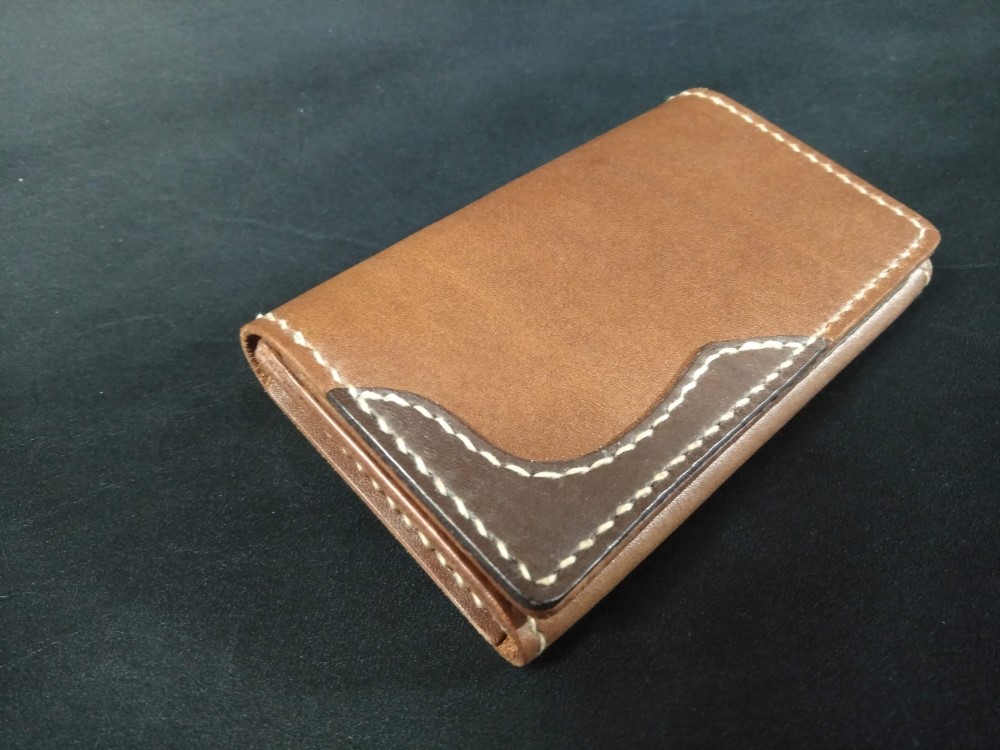 名刺入れ　コンビヌメ　【飾り有り】　（キャメル×焦げ茶)