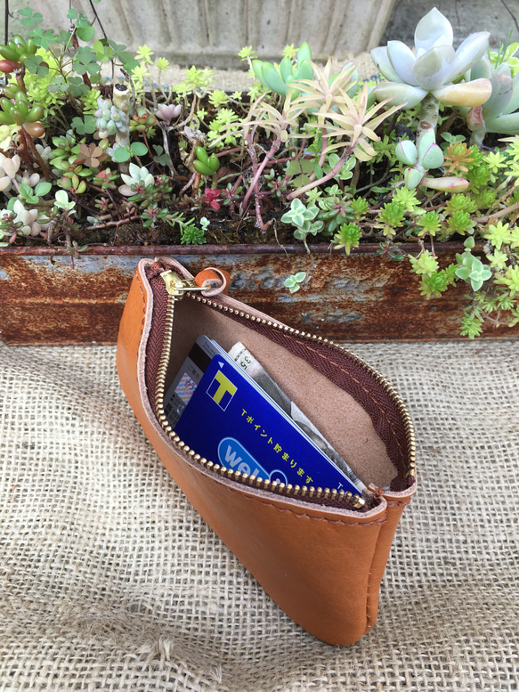 ハリネズミの革小銭入れ/カードケース/レザーコイン 5枚目の画像