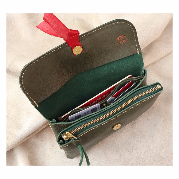 ギフトのようなリボンが可愛い２層の大きな長財布/ふんわり長財布/ハンドメイド革作品/gift-green 5枚目の画像