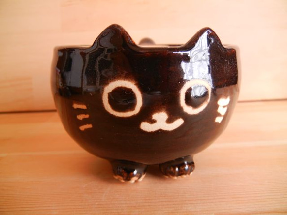 猫さんカップ：黒：肉球付 4枚目の画像