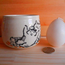 まあるい猫の絵フリーカップ:三匹の喜笑愛楽 5枚目の画像