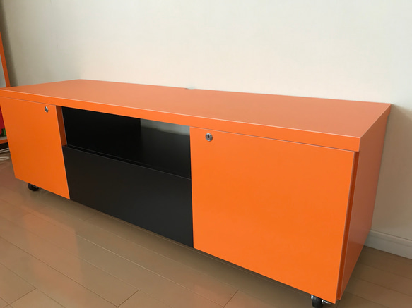 【受注生産】リビングの差し色に  オレンジのテレビボード 5枚目の画像