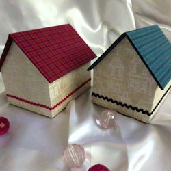 Tiny House ～小さなおうち～★レッド・チェックの屋根（小物入れ） 2枚目の画像