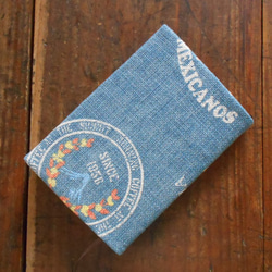 [文庫]本の厚みにあわせて使えるブックカバー　珈琲豆の麻袋水色 3枚目の画像