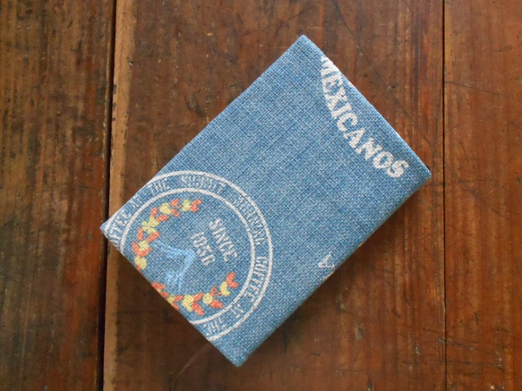 [文庫]本の厚みにあわせて使えるブックカバー　珈琲豆の麻袋水色 3枚目の画像