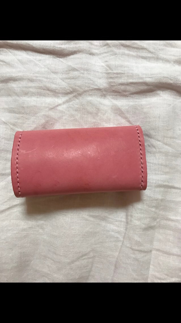 デカ厚み キーケース ヌメ革ピンク 2枚目の画像