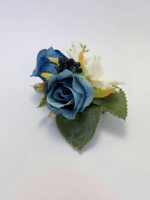 【送料無料】青薔薇のコサージュ 4枚目の画像