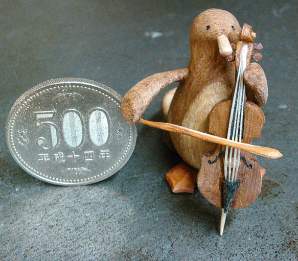木製大提琴企鵝 [定做] 第1張的照片