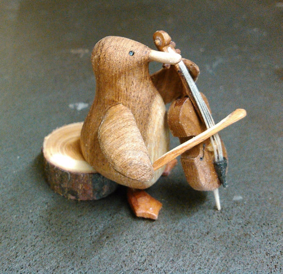 木製大提琴企鵝 [定做] 第4張的照片
