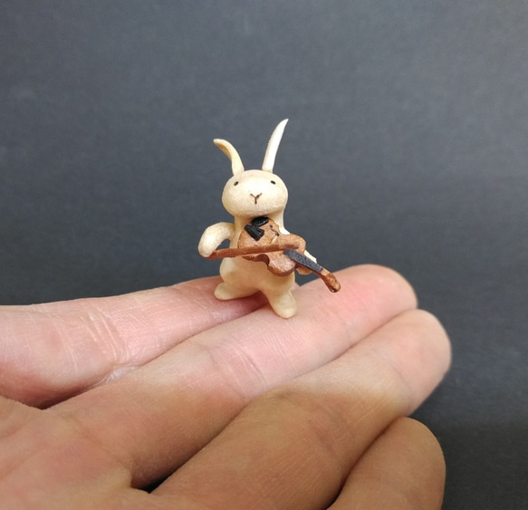 木製小提琴兔子[定做] 第1張的照片
