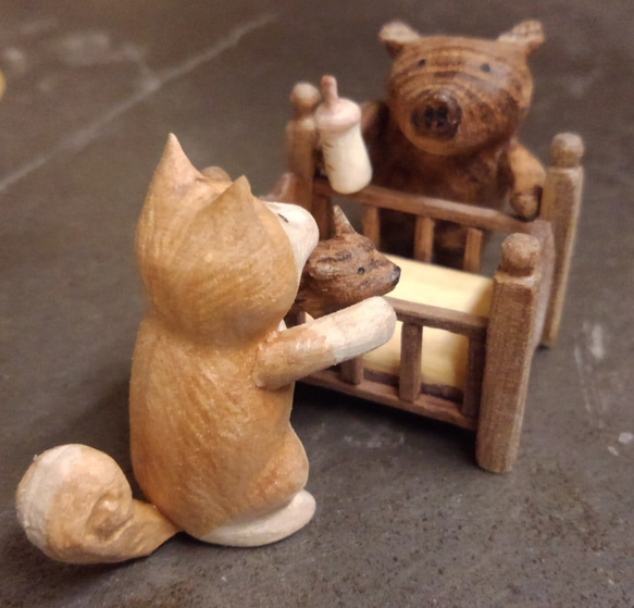 木製イノシシ柴犬ウリ坊セット【受注制作】 4枚目の画像