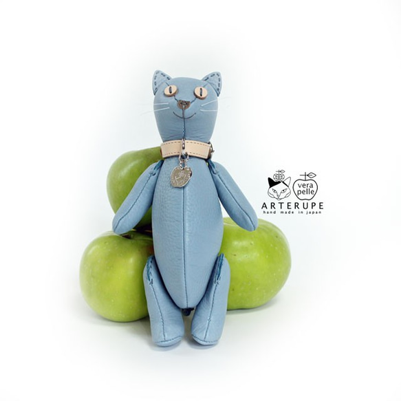 Tummy Cat タミーキャット 本革の猫のミニポーチ サックスブルー 2枚目の画像