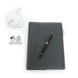 黒革の猫手帖　A５サイズ 本革シュリンクレザー使用 ノートカバー 2枚目の画像