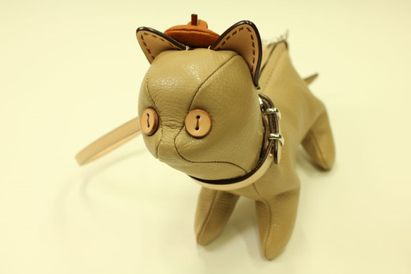 【2019年福袋(Creema限定)】猫のショルダーバッグセット　パスケース　りんごのベレー帽　本革 7枚目の画像