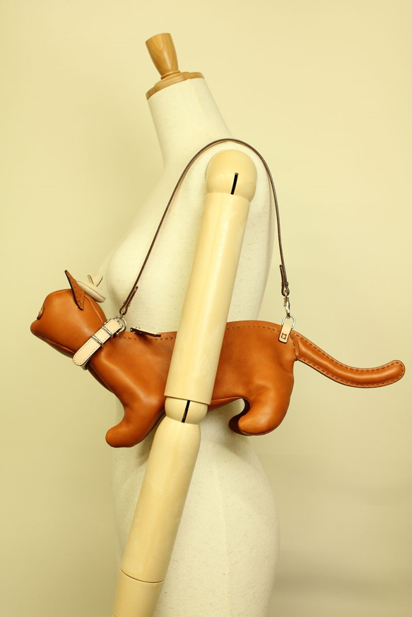 【2019年福袋(Creema限定)】猫のショルダーバッグセット　パスケース　りんごのベレー帽　本革 4枚目の画像