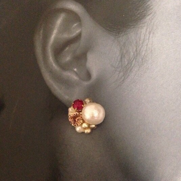 棉花珍珠珠寶和耳環（紅/ AW） 第2張的照片