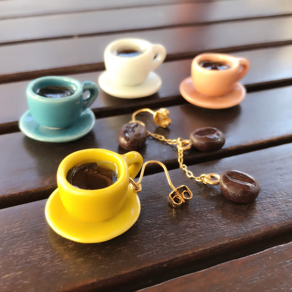 《再販5》コーヒーカップとコーヒー豆のカフェピアス(イヤリング) 2枚目の画像