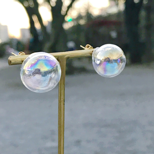 再販92】虹色シャボン玉ピアス(イヤリング) ピアス（スタッド・一粒 