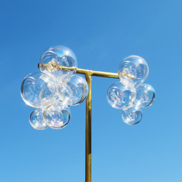 再販187《雑誌LDK掲載》あつまる、虹色シャボン玉。(ピアス・イヤリング) 【メルマガ・特集掲載作品】 5枚目の画像