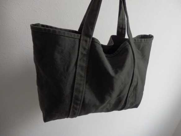 ARMY　GREEN 　TOTE 4枚目の画像