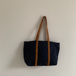 【creema限定】A4対応  帆布　BASIC TOTE ( M ) ネイビー ×キャメル 3枚目の画像