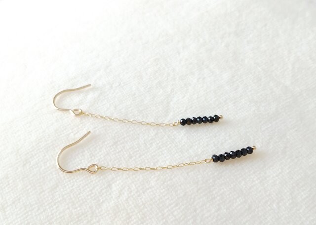 ブラックスピネル クラスター ピアス ハワイ BellaAnela #642 ブラックスピネル クラスター ピアス ハワイ BellaAnela #642