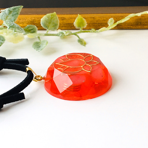 蓮の花・アクアマリン×水晶・オルゴナイト のペンダント ネックレス