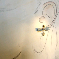 コットンパールのリボンピアス 2枚目の画像