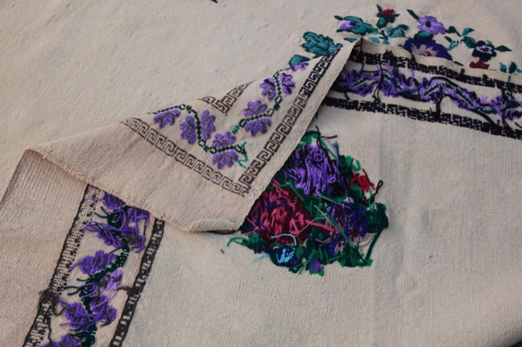 手織りアンティークキリムラグ　(バルケスィル) 9枚目の画像