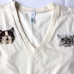 リアル猫ちゃん刺繍Tシャツ 1枚目の画像