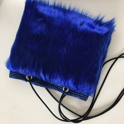 送料無料/ エコアンダリヤ × フェイクファー  ショルダーバッグ  Blue×Blue fur 1枚目の画像