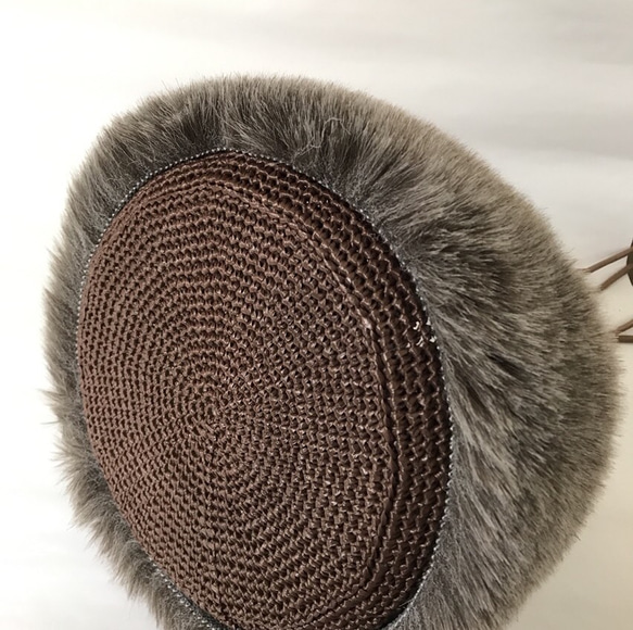 【Ⓜ︎様専用ページ】送料無料/ ファー付き巾着バッグ  brown × grayish brown fur 4枚目の画像