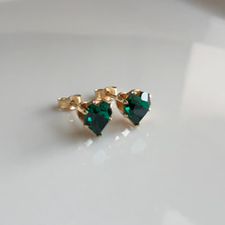 ≪14kgf≫vintage swarovski ハートピアス　エメラルド 4枚目の画像